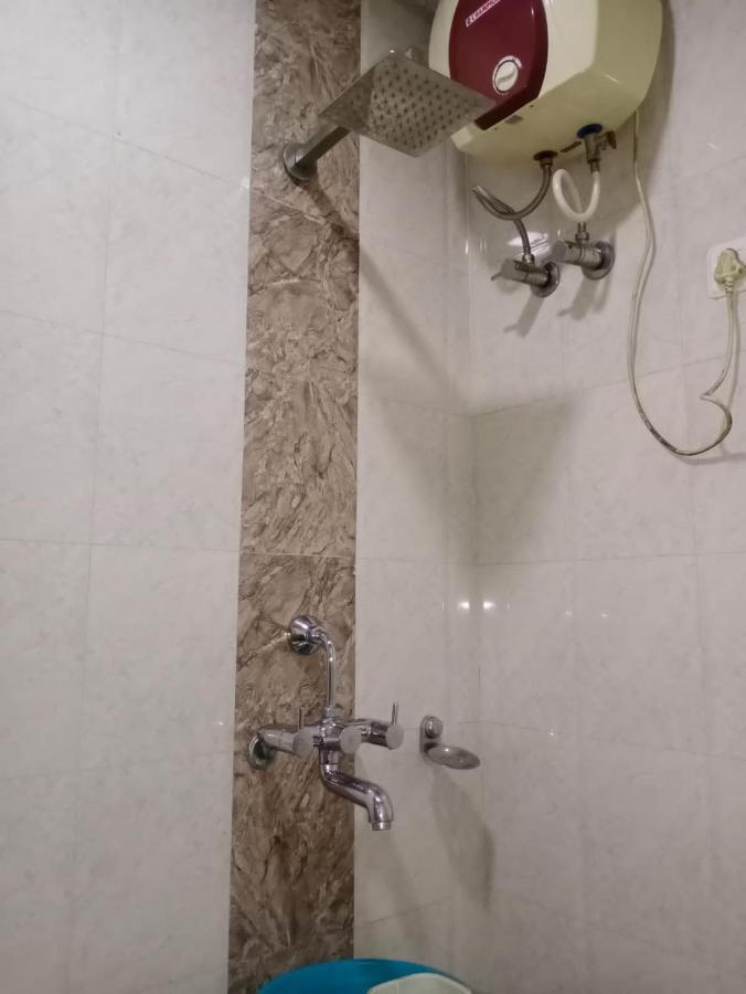 Hotel Chandrawali By Wb Inn Ballia Extérieur photo